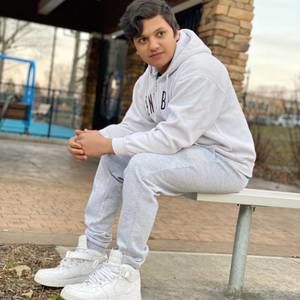 Meet your Posher, Ali